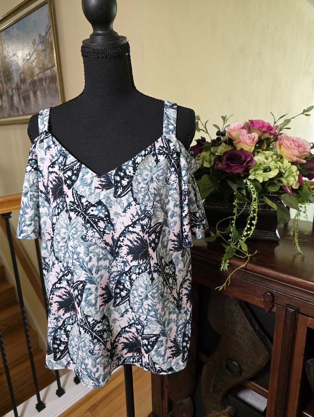 bebe Pink and Teal Cold-Shoulder Floral Camisole Size M